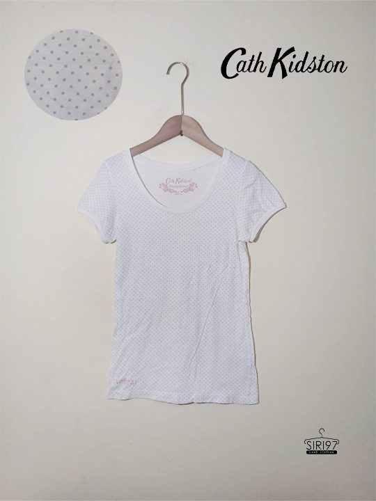 เสื้อยืดคอกลมแขนสั้น Uniqlo x Cath Kidston สีขาว ลายจุด สภาพ 80%