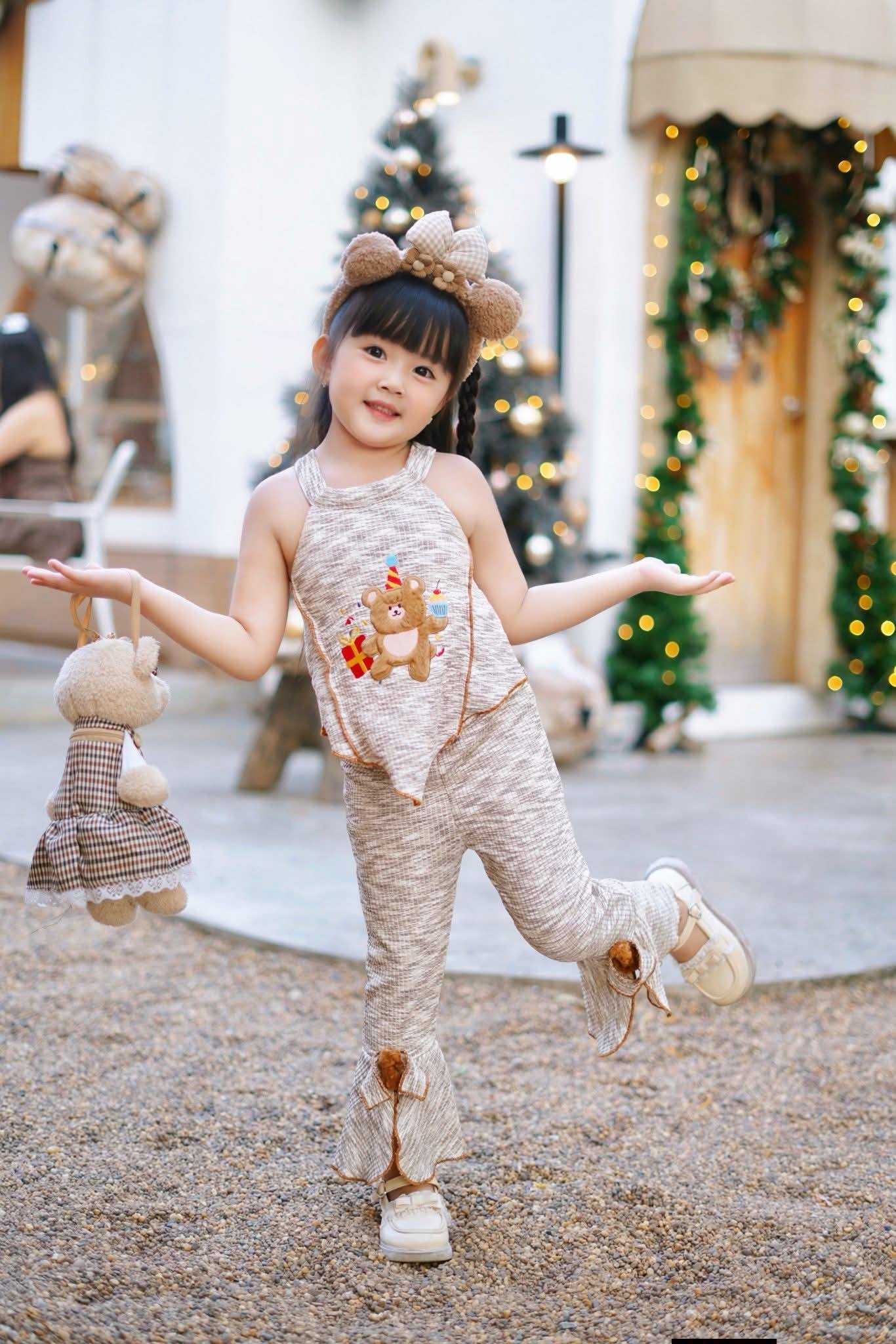 PF - Girl - Brown Bear