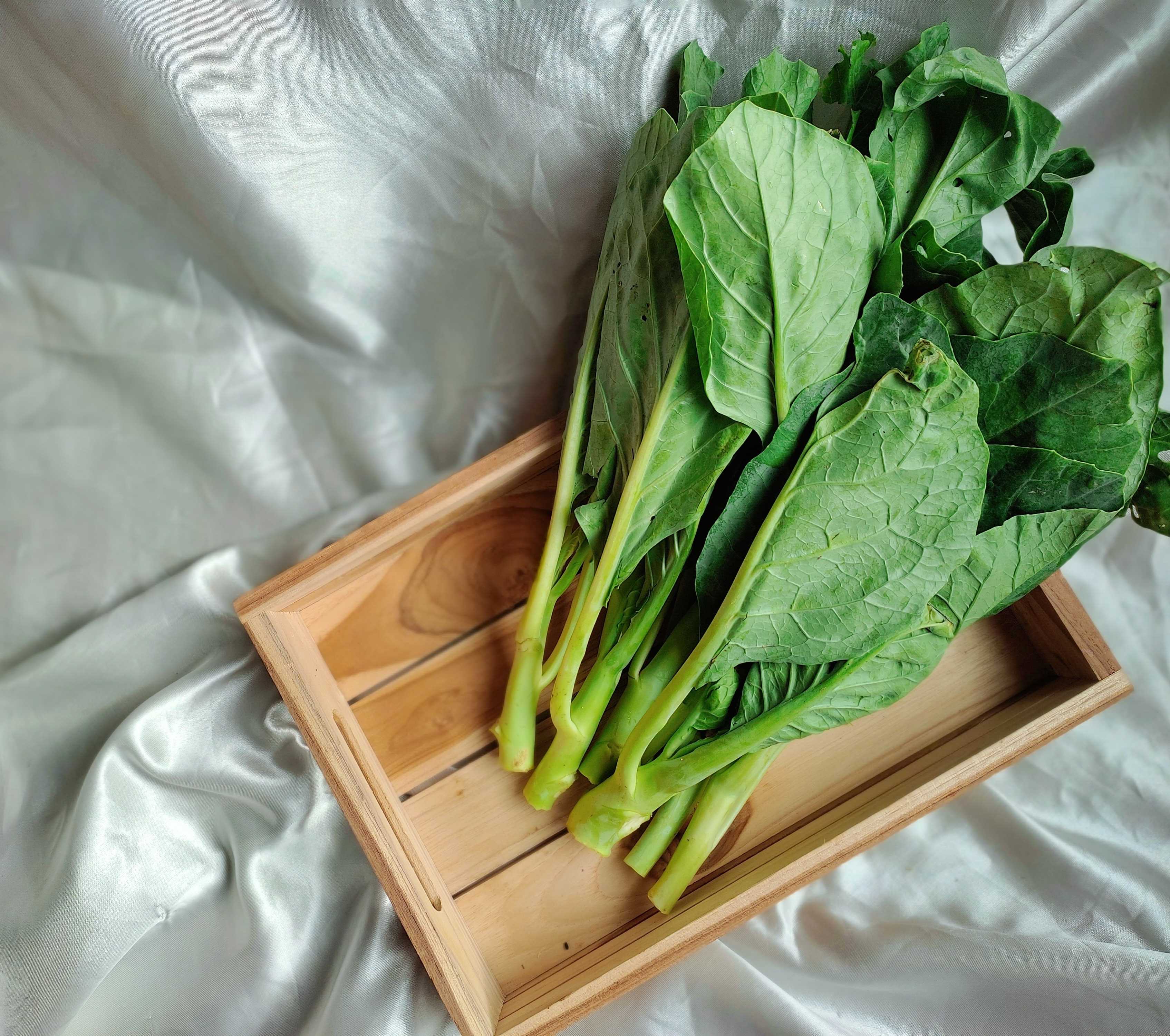 คะน้าไทย Thai kale  (300g)