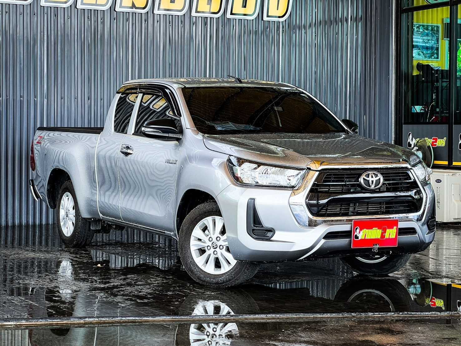 TOYOTA  REVO  CAB  E