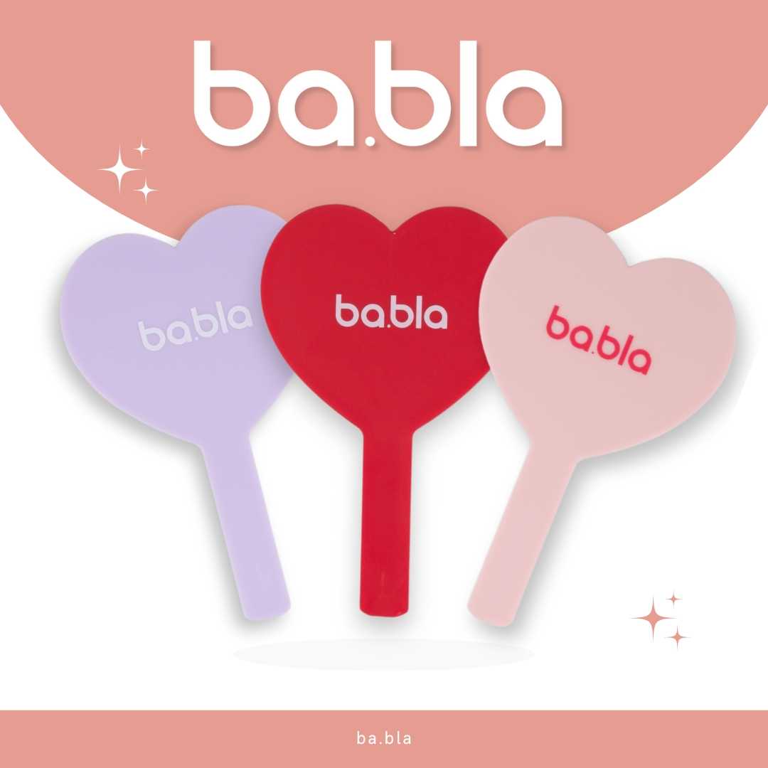 [ของแถมฟรี] ba.bla Handle Mirror รูปทรงหัวใจ พกพาง่าย เมื่อสั่งสินค้าครบ 1200 บาทขึ้นไป