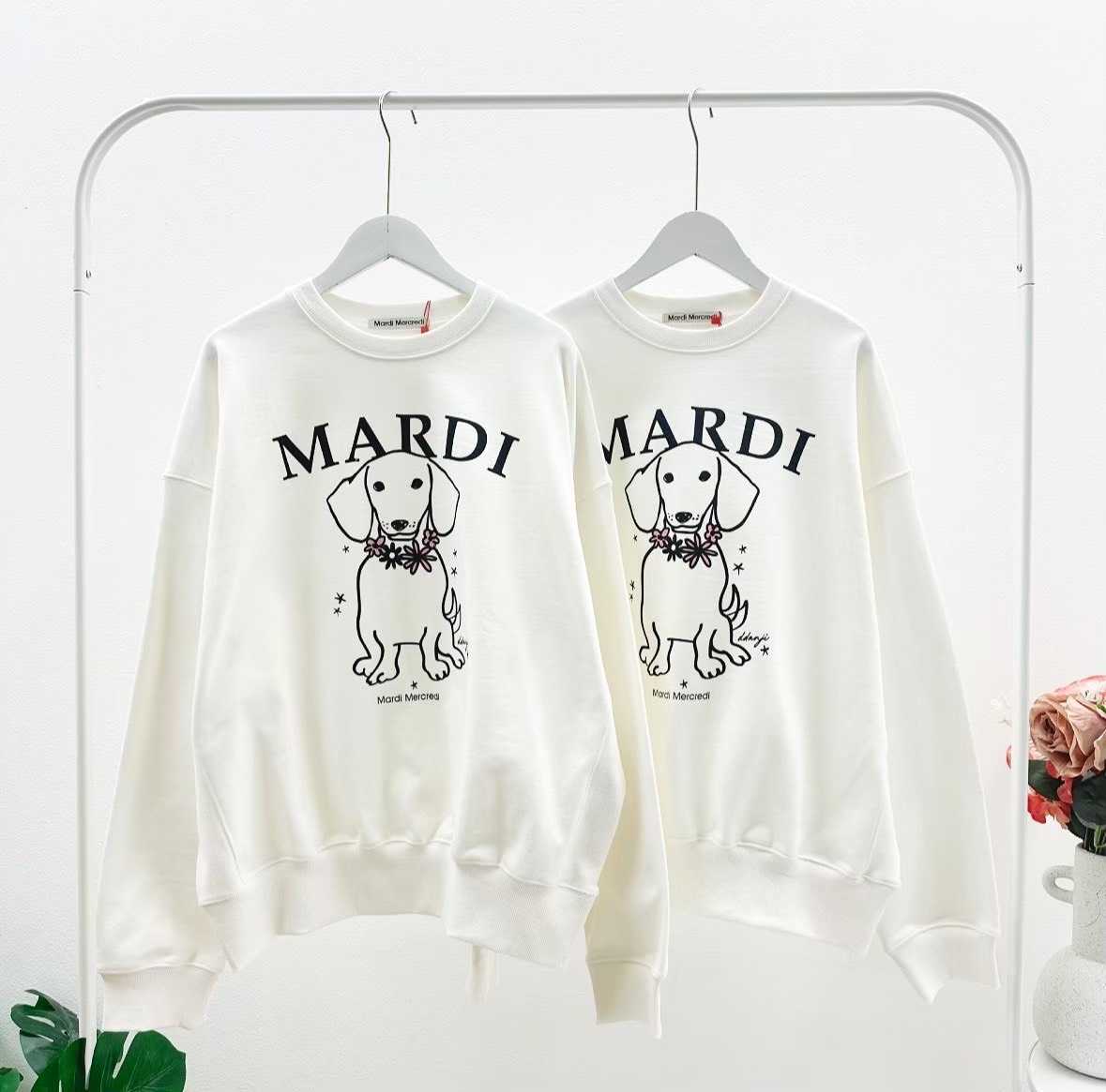 พร้อมส่ง Mardi DDanji Sweatshirt (White )