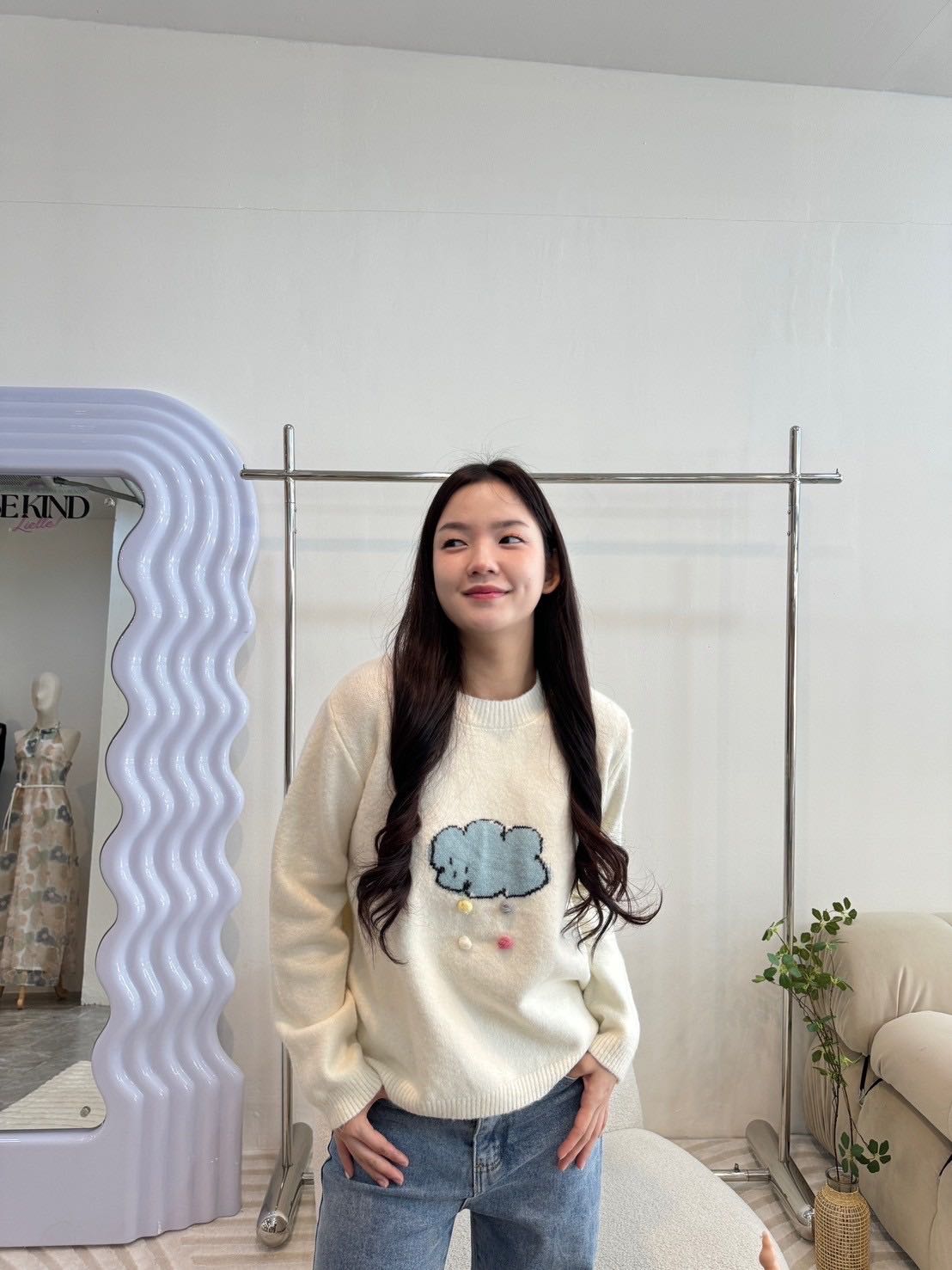M106 : Cloud Sweater