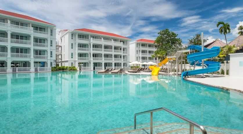 บัตรเงินสดมูลค่า 3000 บาท สำหรับใช้บริการ ที่โรงแรมหรือรีสอร์ทในเครือ Centara
