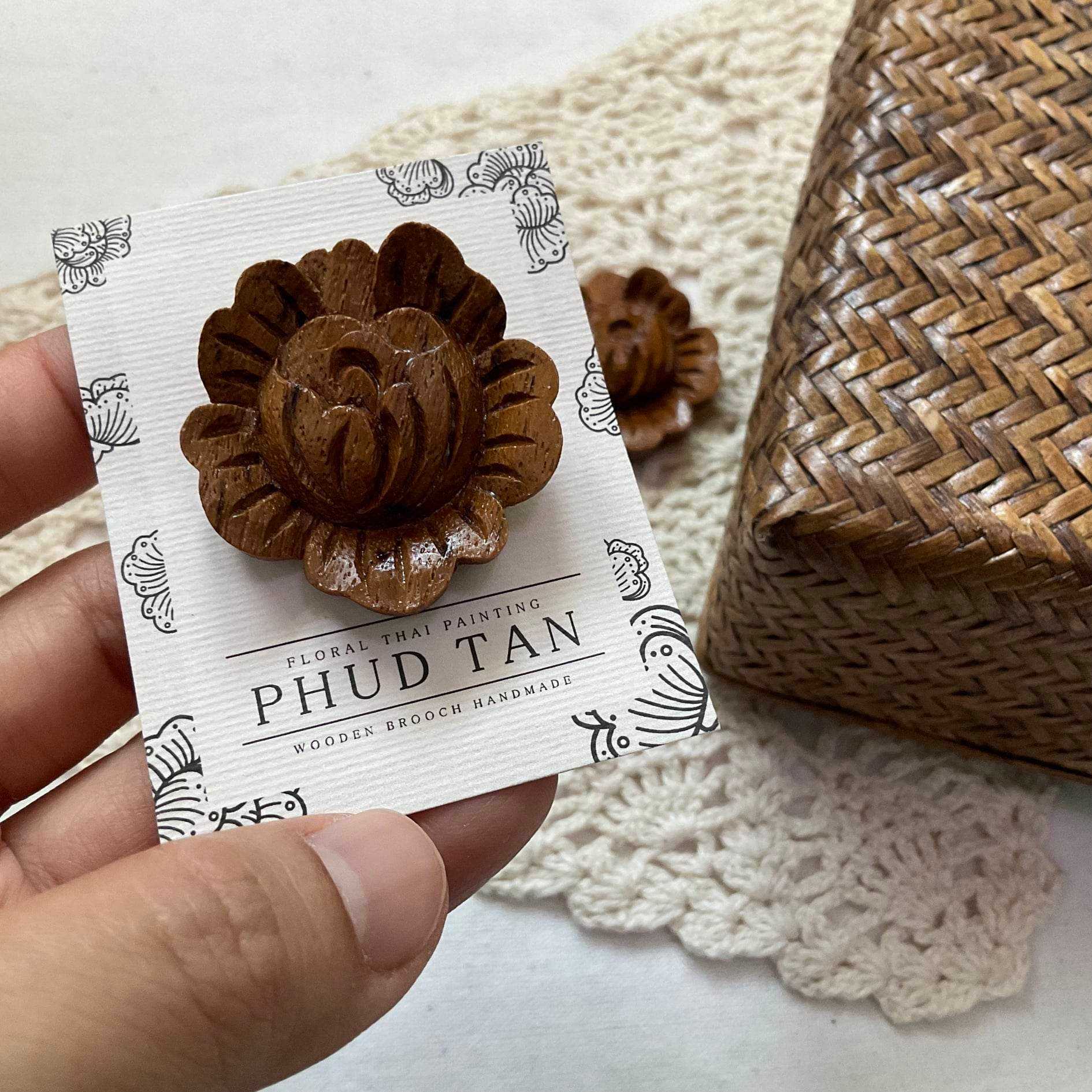 Wooden brooch phud tan
