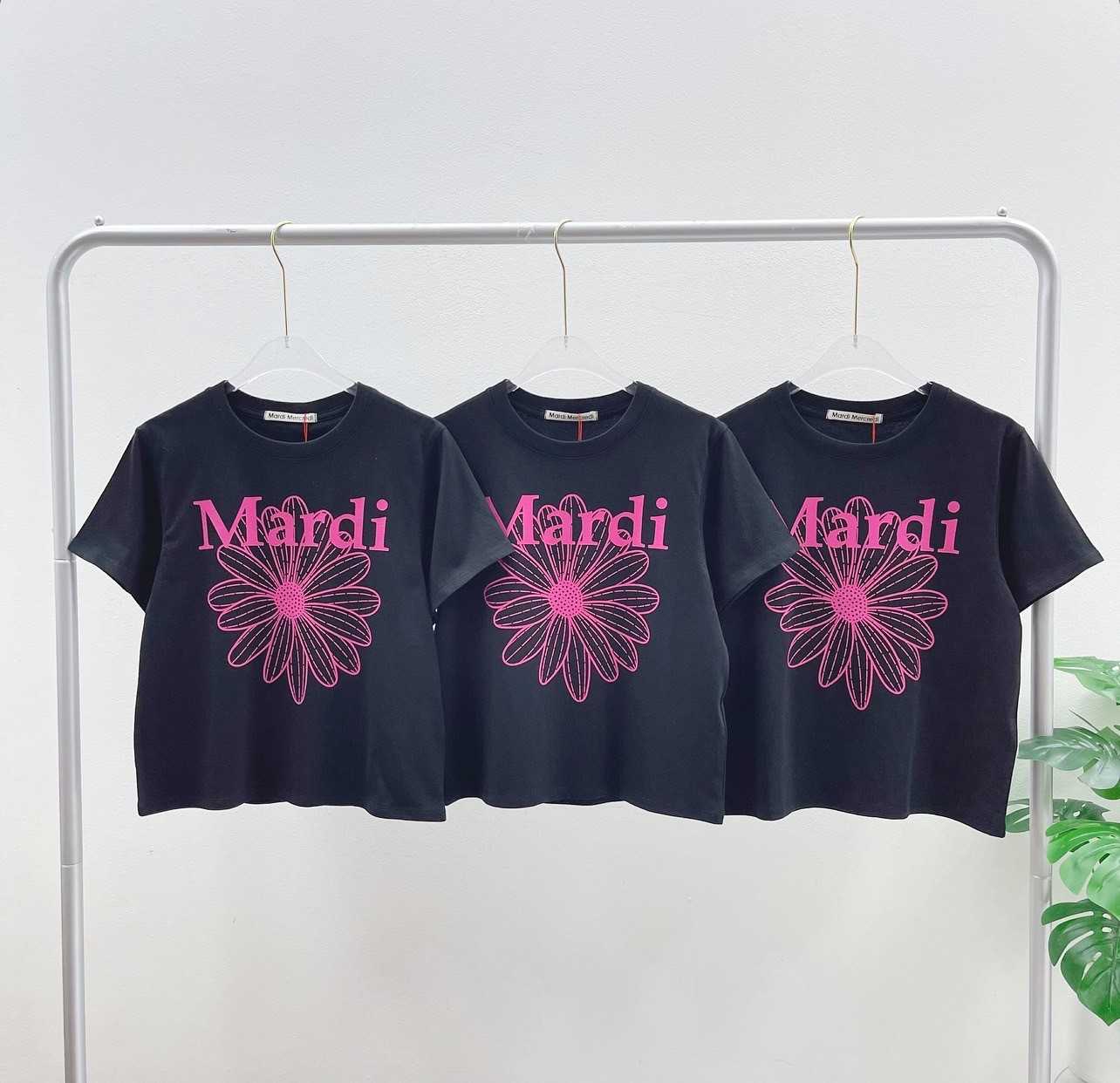 Mardi Slim Flower T-Shirt (Black/Fuchsia)