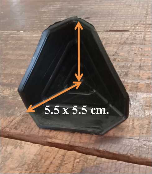 พลาสติกกันกระแทกมุมกล่อง ขนาด 5.5x5.5 cm.