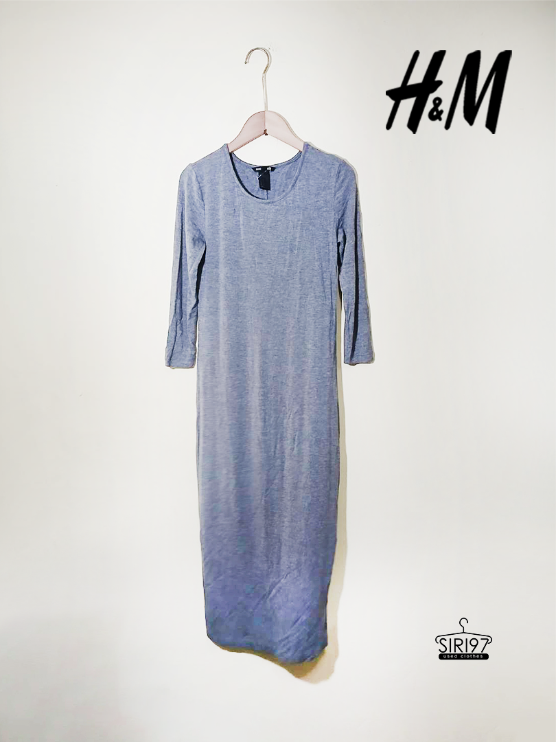 เดรสกระโปรงยาวคอกลมแขนยาวH&M ผ้ายืดสีเทาเข้ม สภาพ 90%