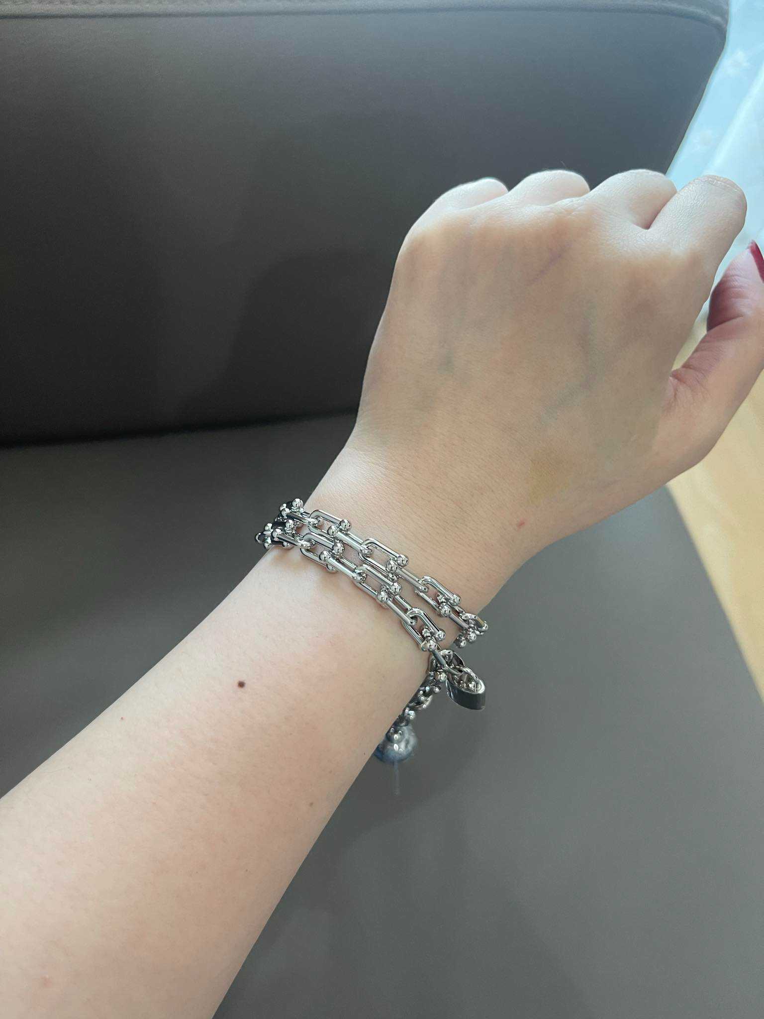 chain link bracelet