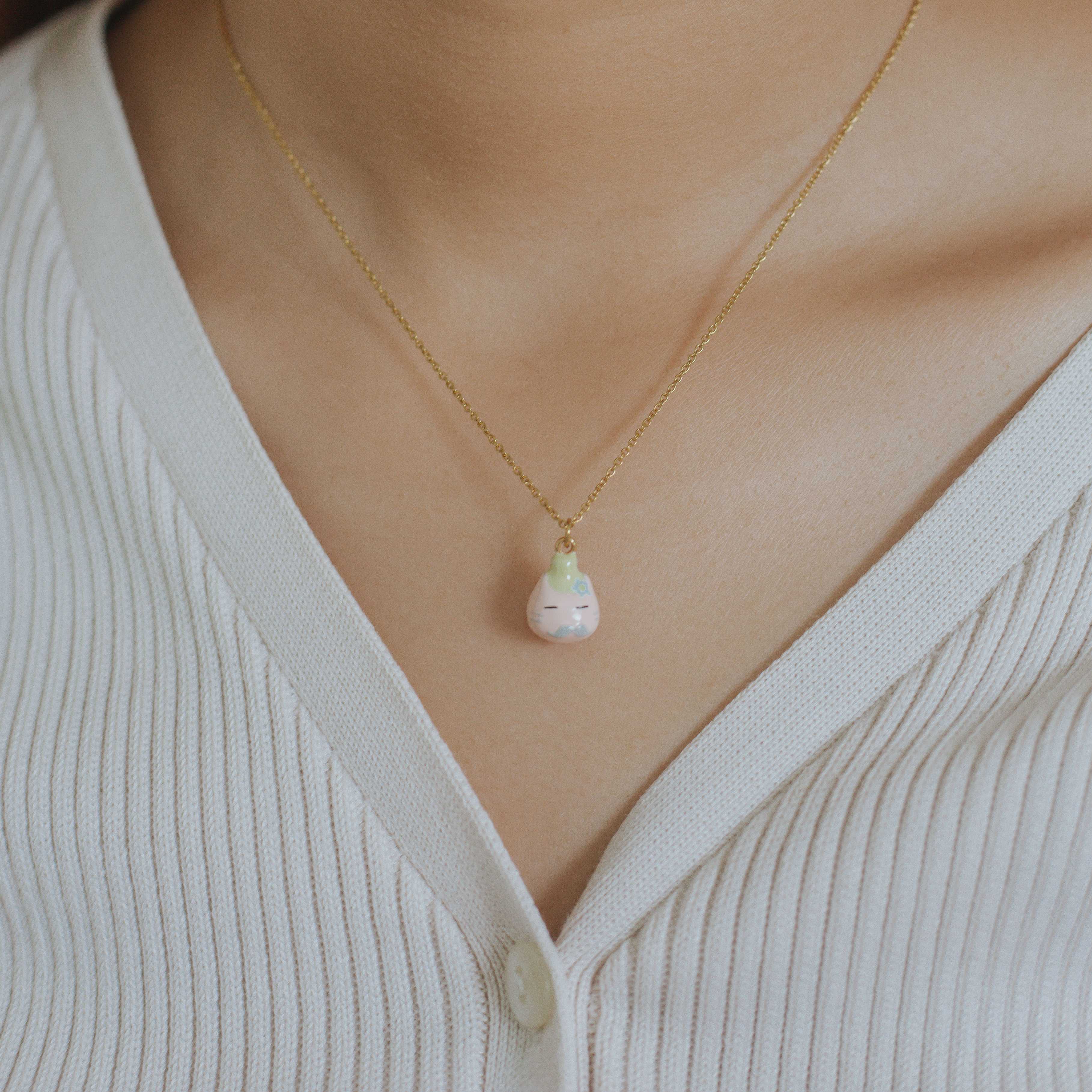 Necklace /สร้อยคอจี้รูปแมวหนวดใส่หมวก