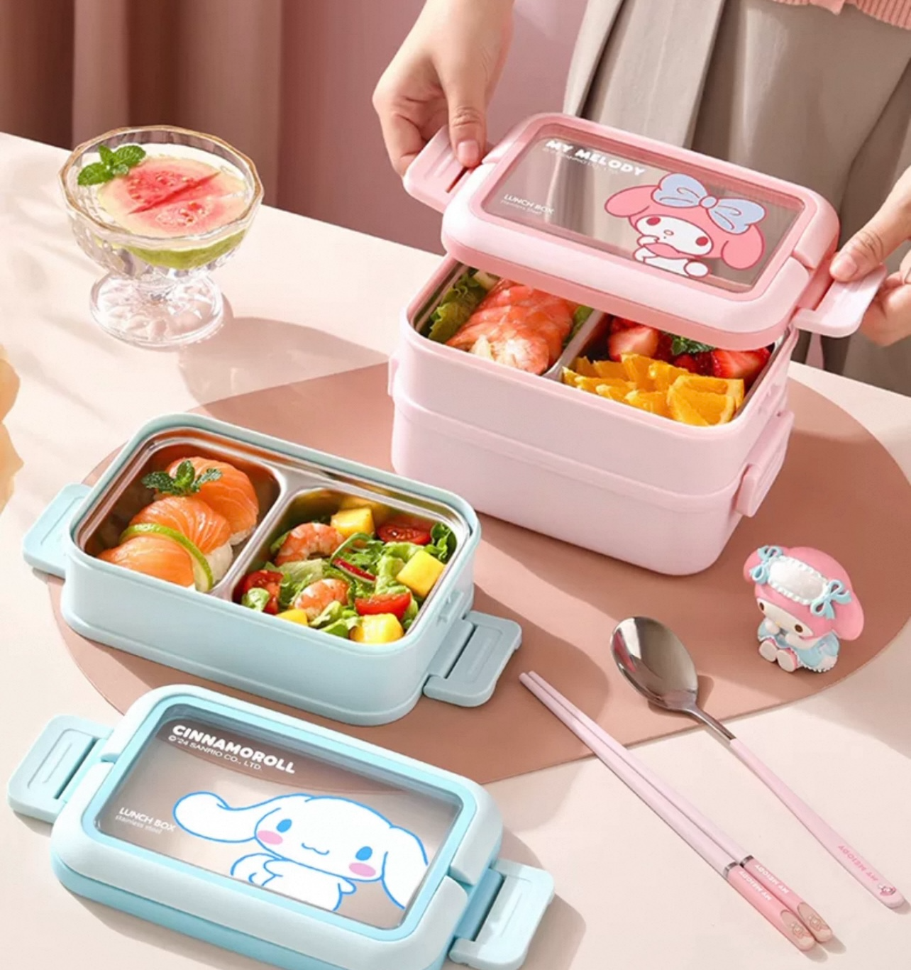 Preorder12-15วัน- Sanrio ลิขสิทธิ์แท้ กล่องอาหาร2ชั้น เก็บอุณภูมิ ขนาด1350ml