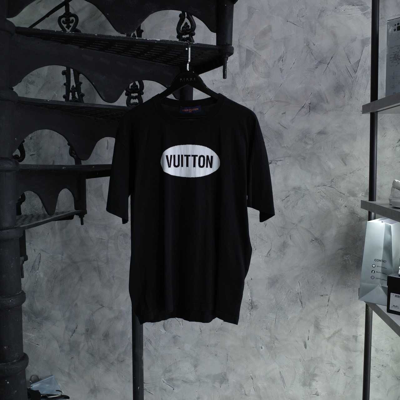 LOUIS VUITTON EVERYDAY WHITE KNIT BLACK T-SHIRT