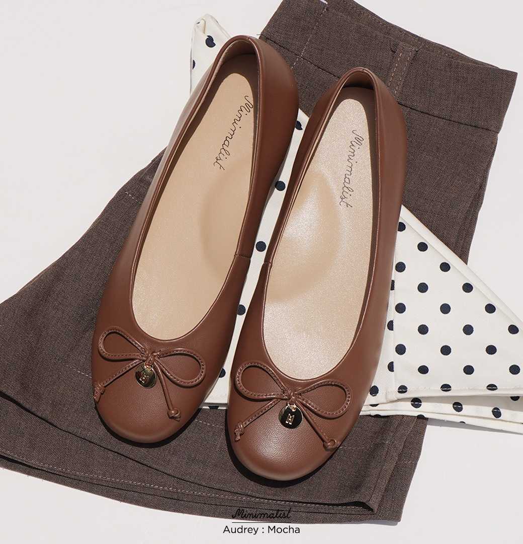 Audrey in mocha