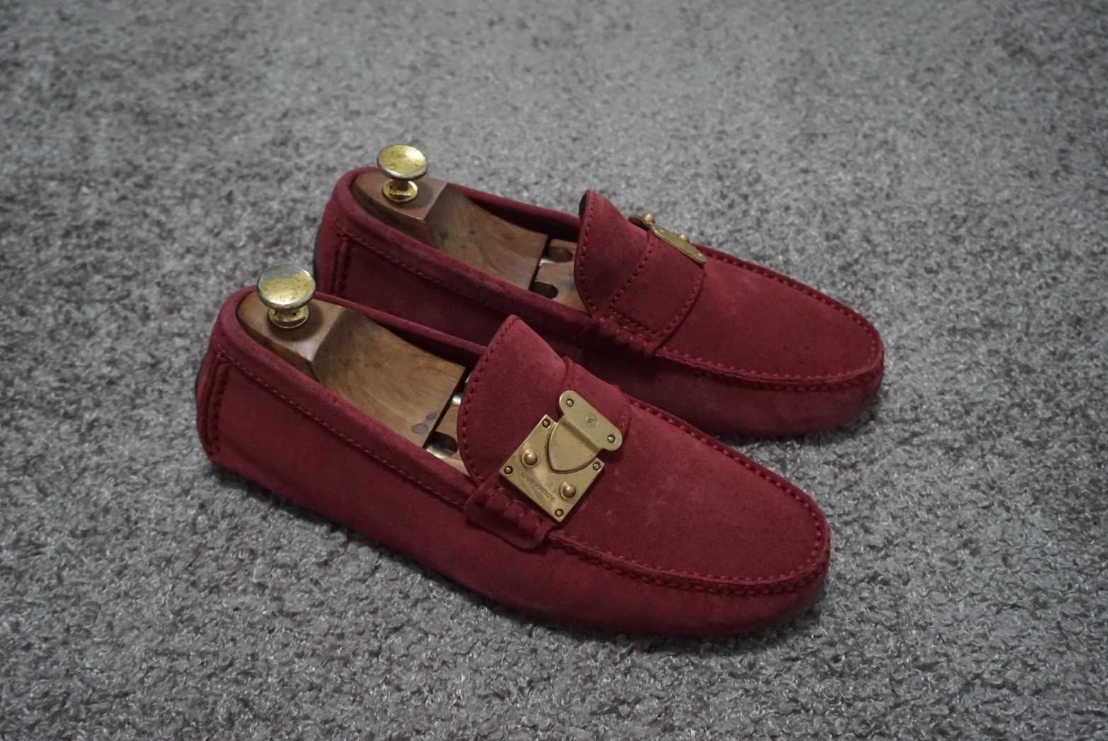 LOUIS VUITTON SUEDE DRIVING SHOES Size 5