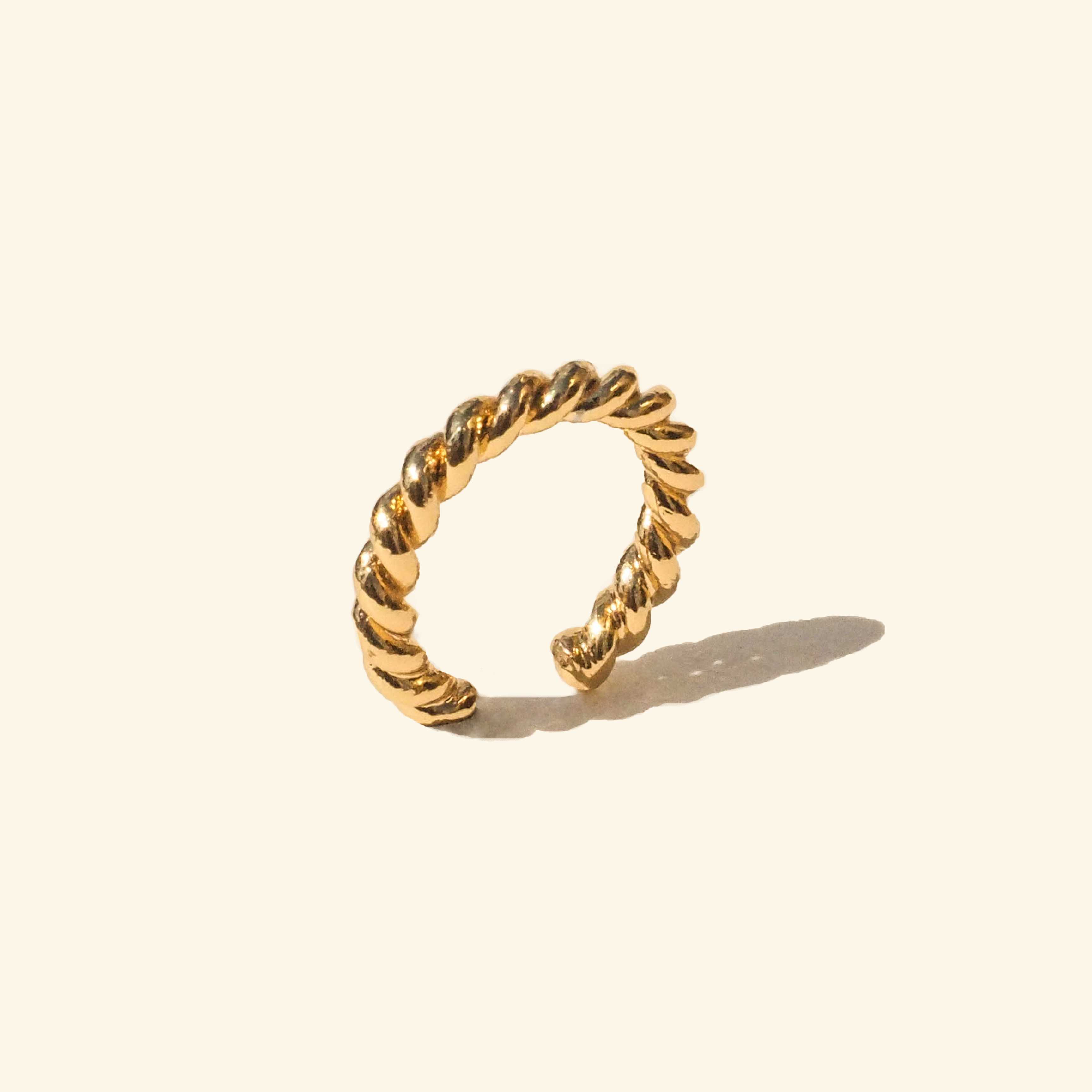 ต่างหูหนีบเชือกเกลียว (Twisted Rope Ear Cuff)