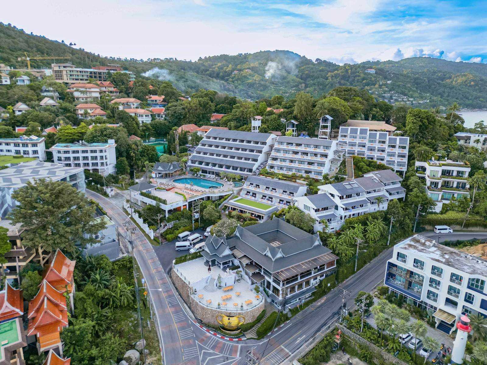 Orchidacea Kata Beach Phuket ภูเก็ต ห้อง Deluxe Seaview พร้อมอาหารเช้า 2 ท่าน