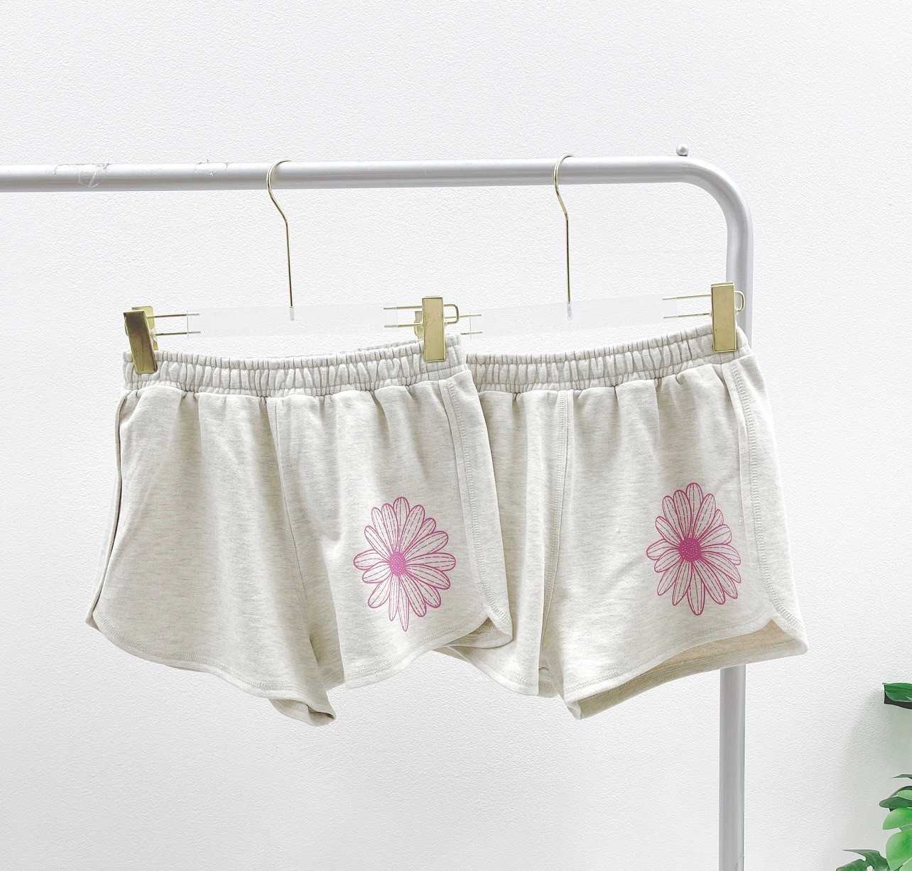 Mardi Mini Flower Sweat Short (Oatmeal Pink)