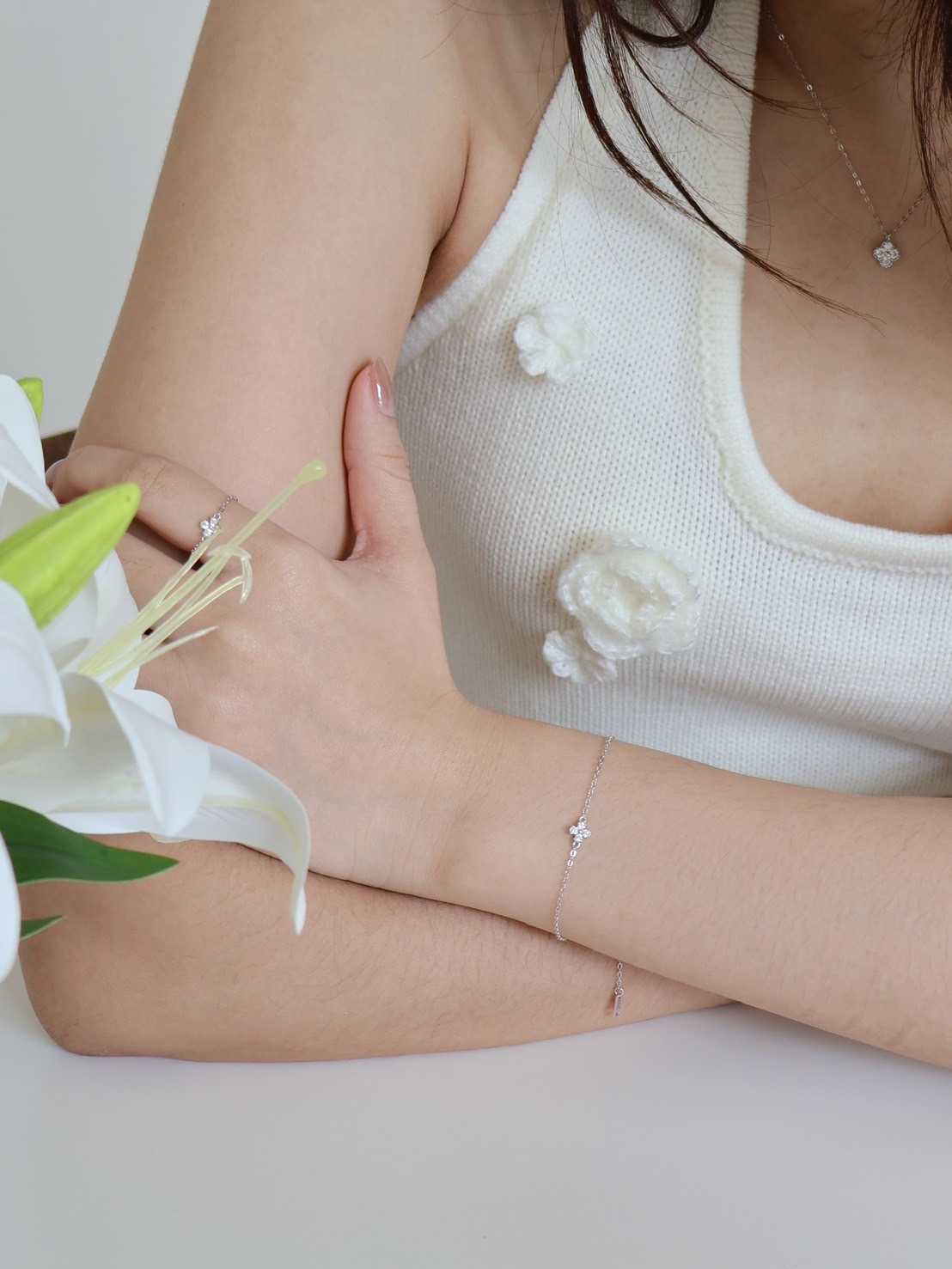 Pre-order (7-14 วัน) A.piece กำไลเงินแท้ [all silver 925] Fleur cubic bracelet