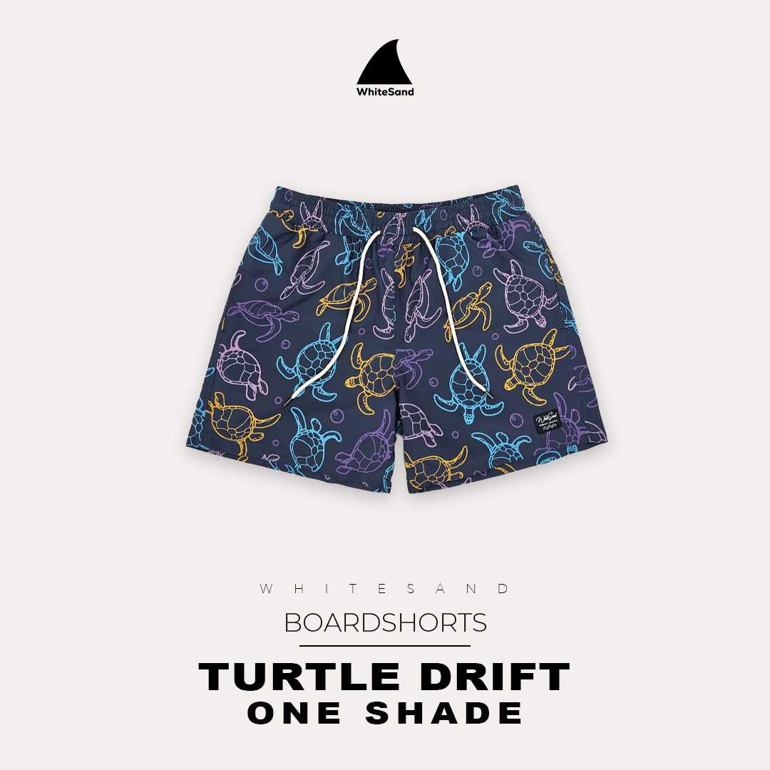 White Sand - Men Boardshorts กางเกงขาสั้นผู้ชาย ลาย Turtle Drift ชุดไปทะเล กางเกงว่ายน้ำ