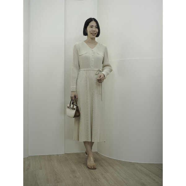 2MUAY รุ่น GJO11595 เดรสอัดพลีท THICK V NECK LONG SLEEVE PLEATED DRESS 2สี FREE SIZE