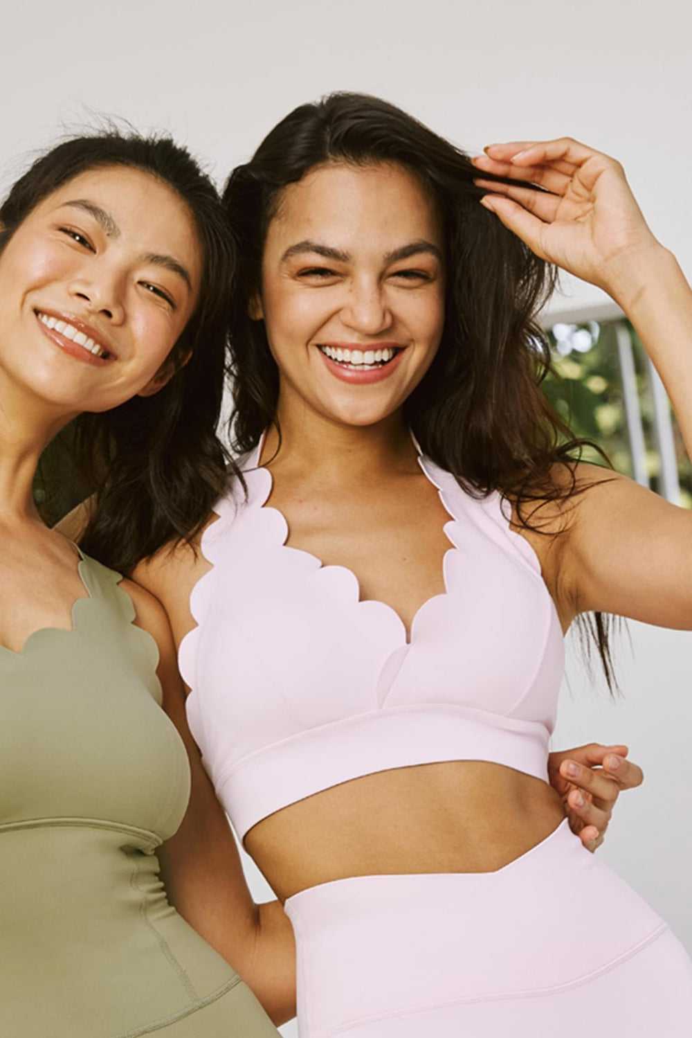 WISKII V-Cut Scallop Halter Bra - Ballet Blush