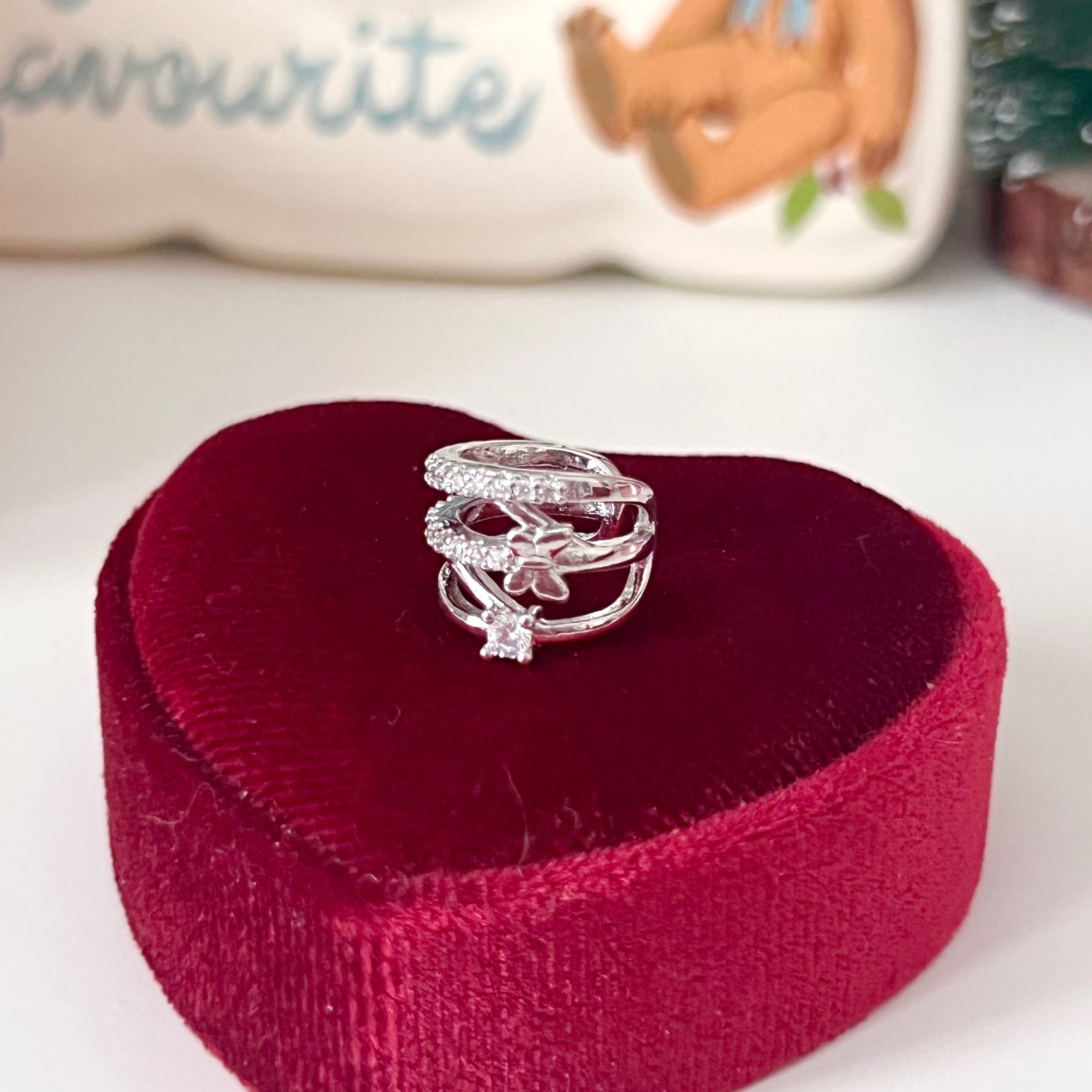 Ear Cuff เพชรเงินติดผีเสื้อ เพชร