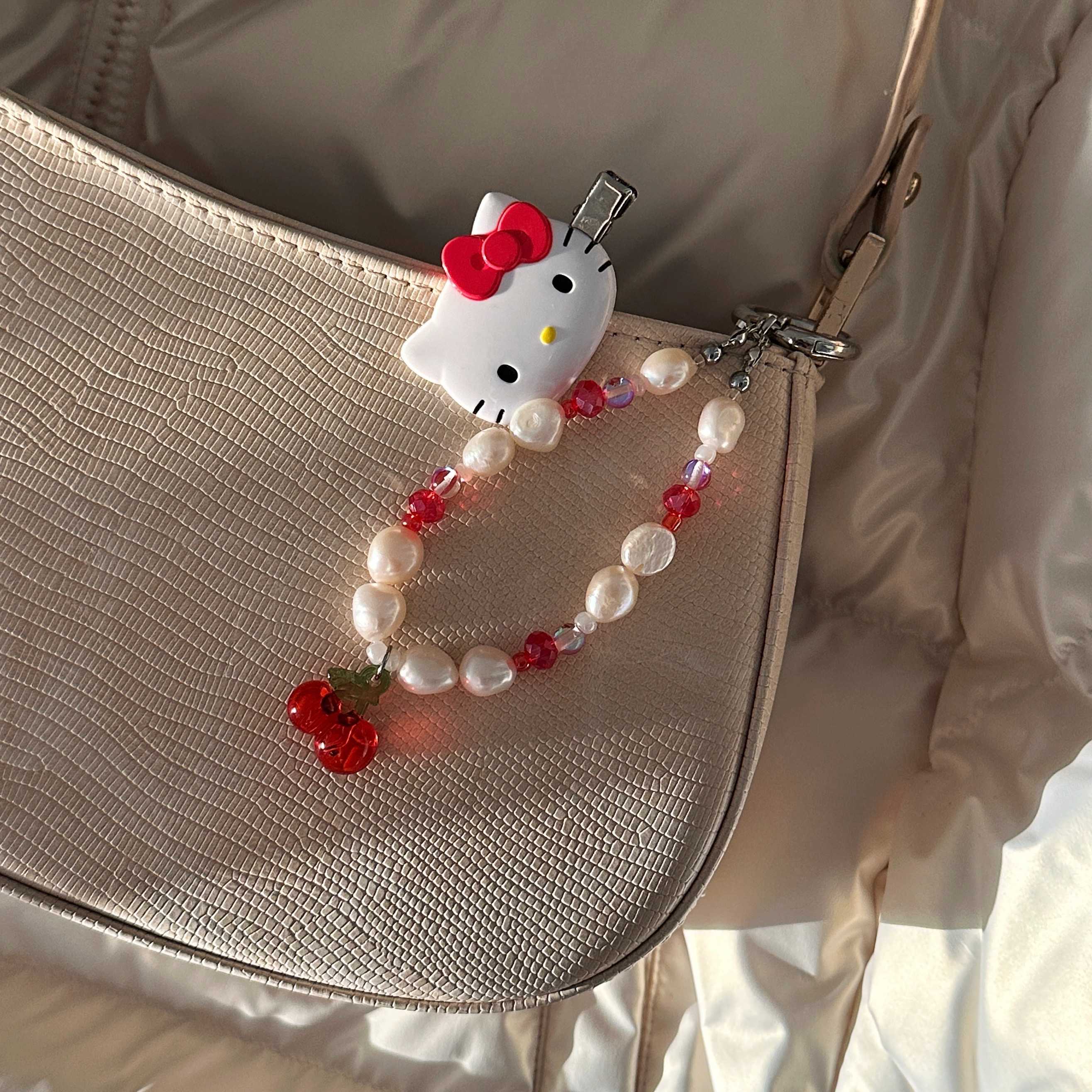 CHERRY KEYCHAIN (พวงกุญแจ)