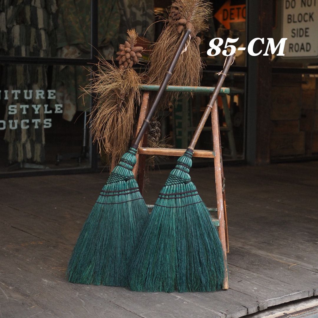 85-cm Bamboo Handle Broom (Green)