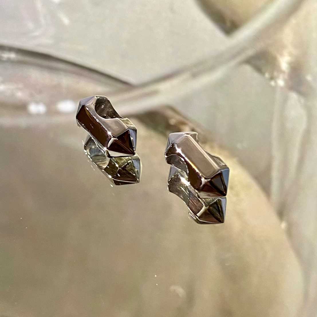[LAST CHANCE] Quartz Charm (1ชิ้น)
