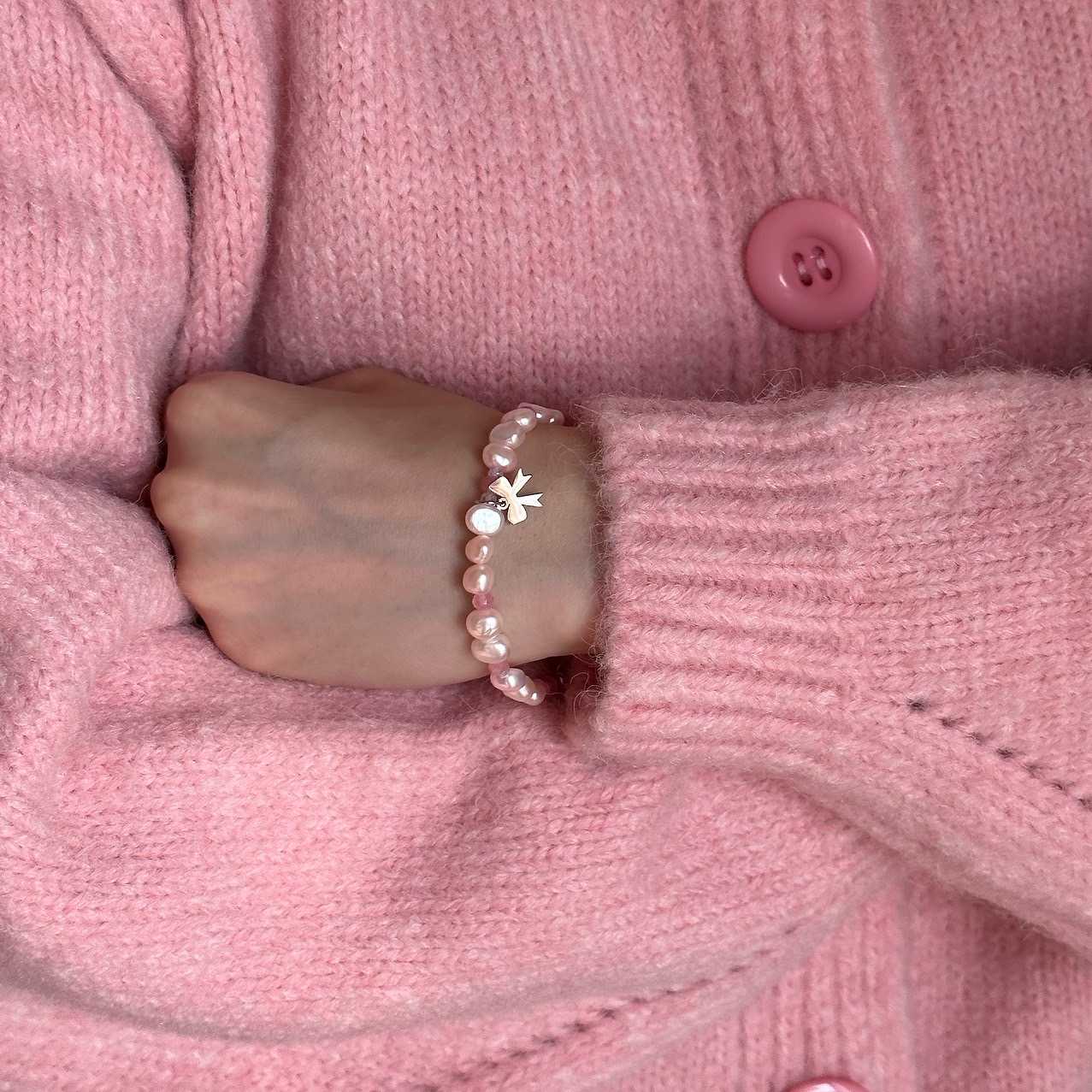 PALE PINK PEARL BRACELET (สร้อยข้อมือ)