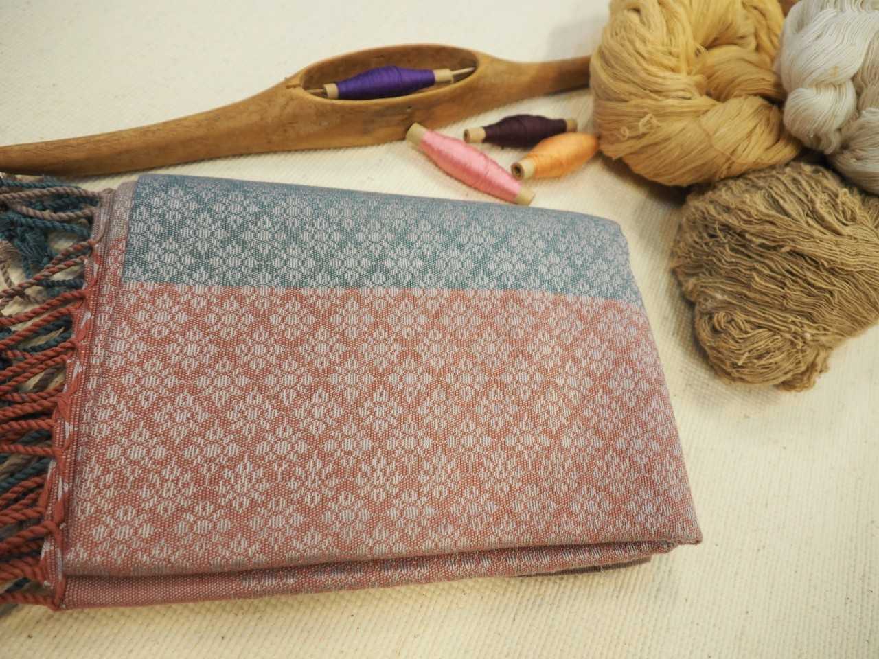 ผ้าคลุมไหล่ Shawl