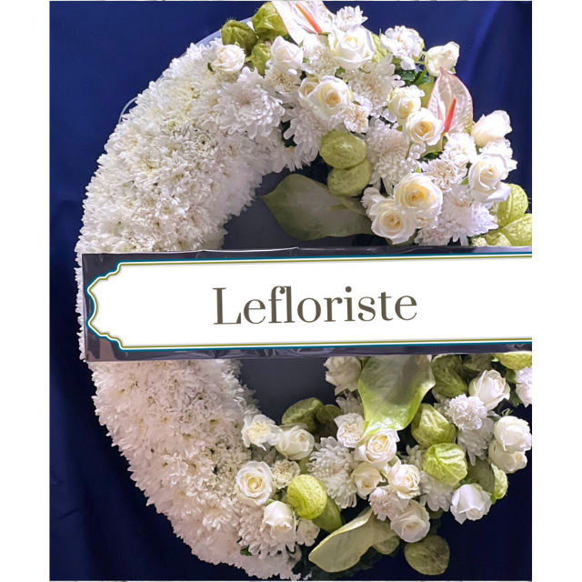 พวงหรีดดอกไม้สด Elegant Tribute 57