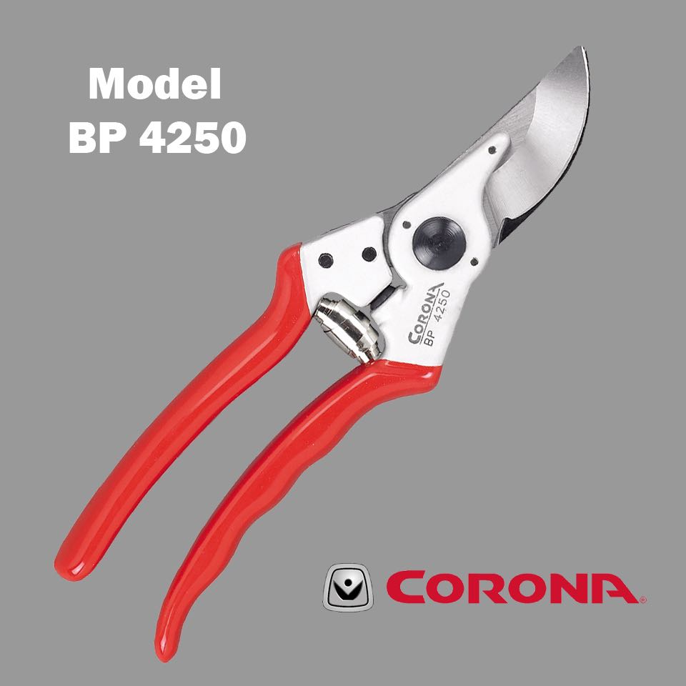 กรรไกรตัดกิ่งไม้ Corona รุ่น BP4250