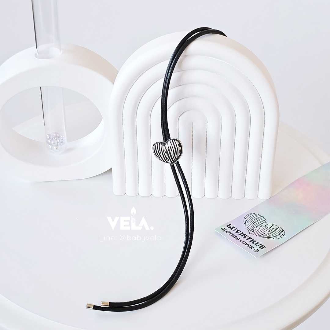 Luv Is True Heart Leather Necklace (Black)