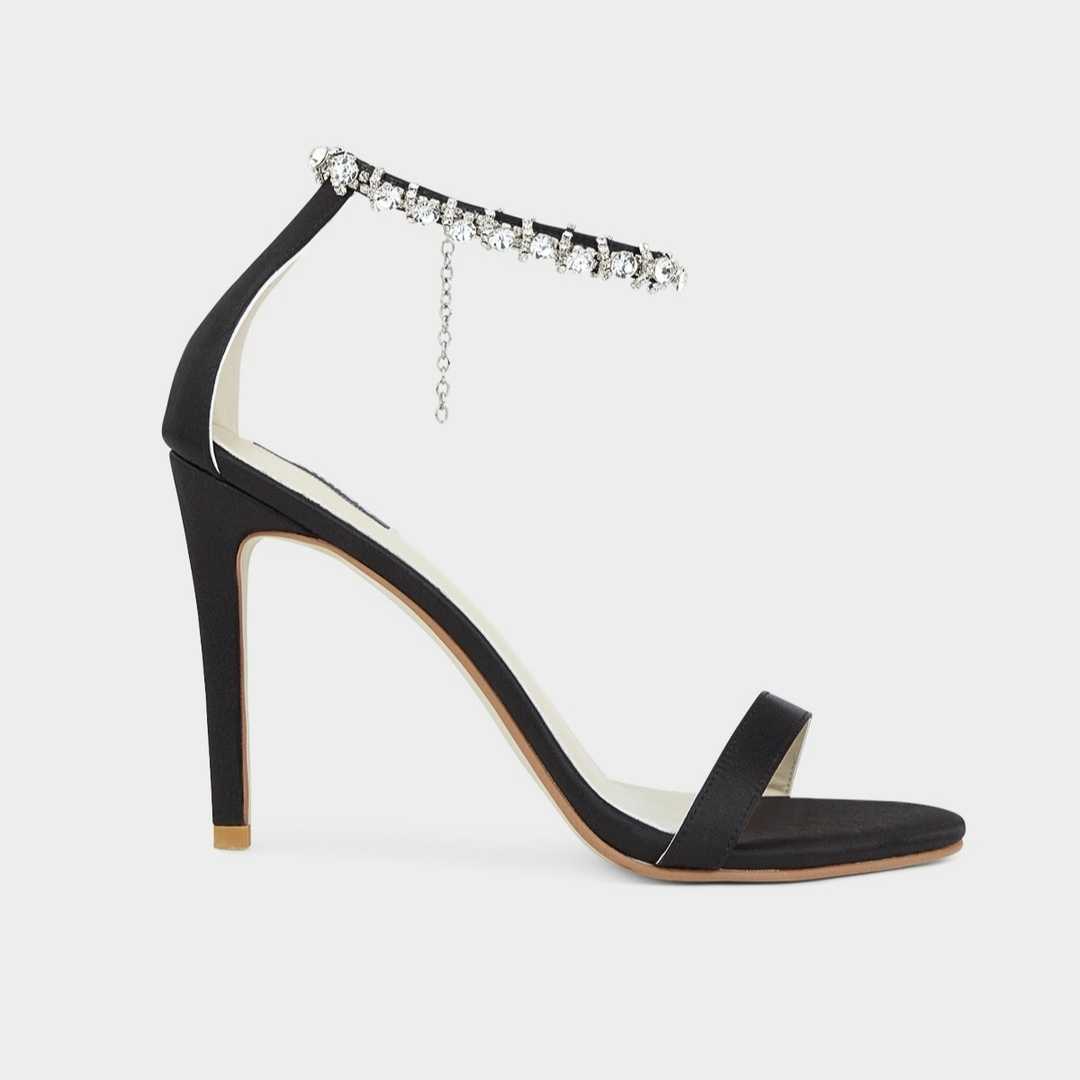 CLEAEANCE รองเท้าส้นสูง Jessica diamond strap heels - Black