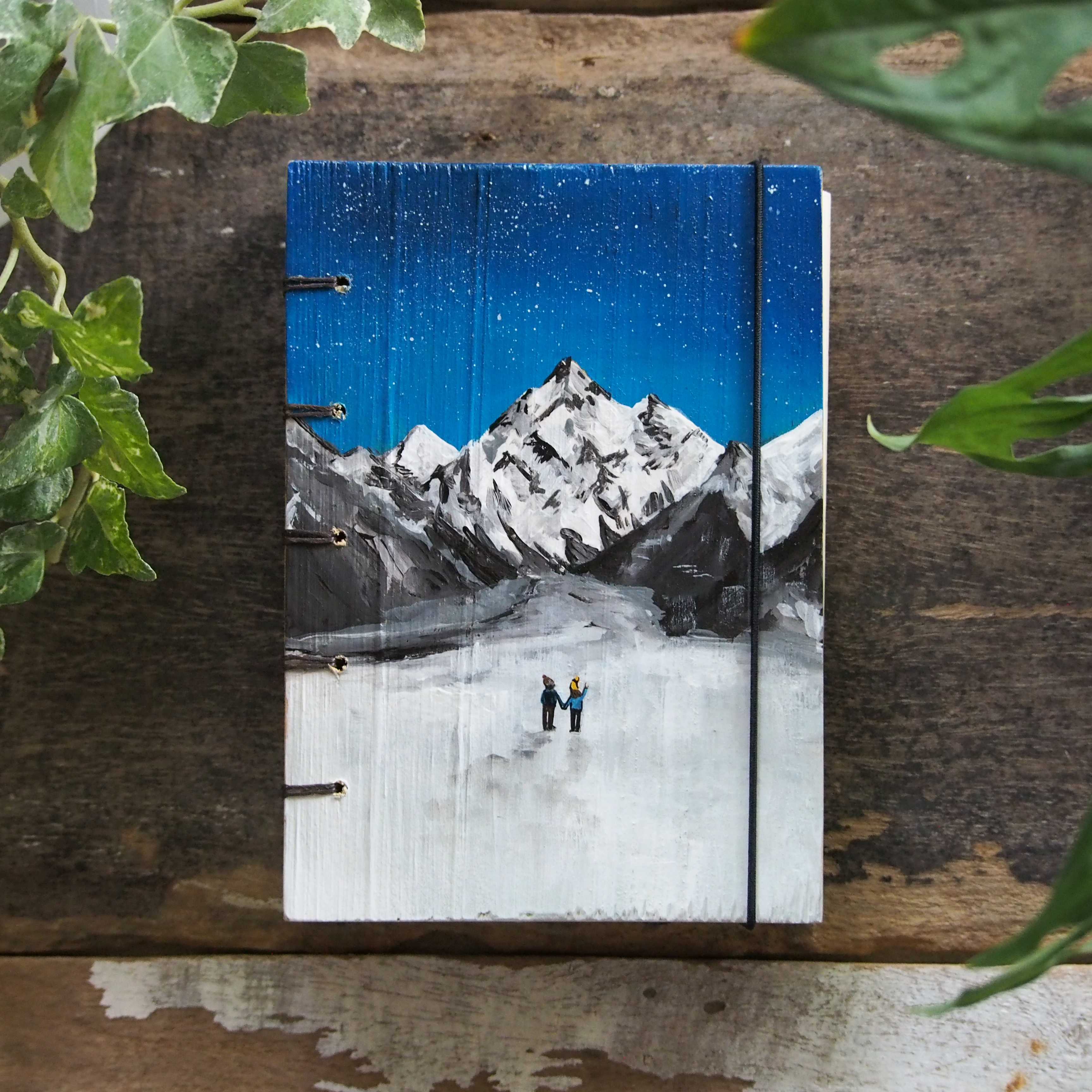 สมุดปกไม้ รูป เยือนภูเขาหิมะ We meet K2 mountain สมุด สมุดปกไม้ สมุดทำมือ สมุดแฮนด์เมด