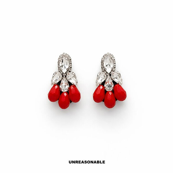 Red glam stud Earrings. สีแดง ต่างหูคลิป ต่างหูก้านเงินแท้ น้ำหนักเบา สวยใส่สบาย UA0467-05 Unreas...