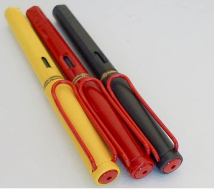 LAMY Safari Taiwan Exclusive Eslite 2012 Red Clip Series / Sweden Edition