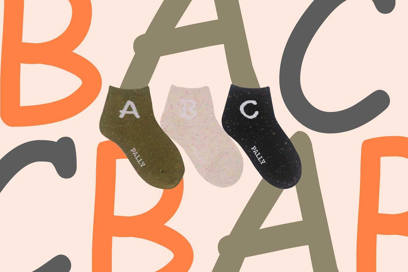 ถุงเท้าแฟชั่นเด็ก Kids Collection - ลาย Letter A B C
