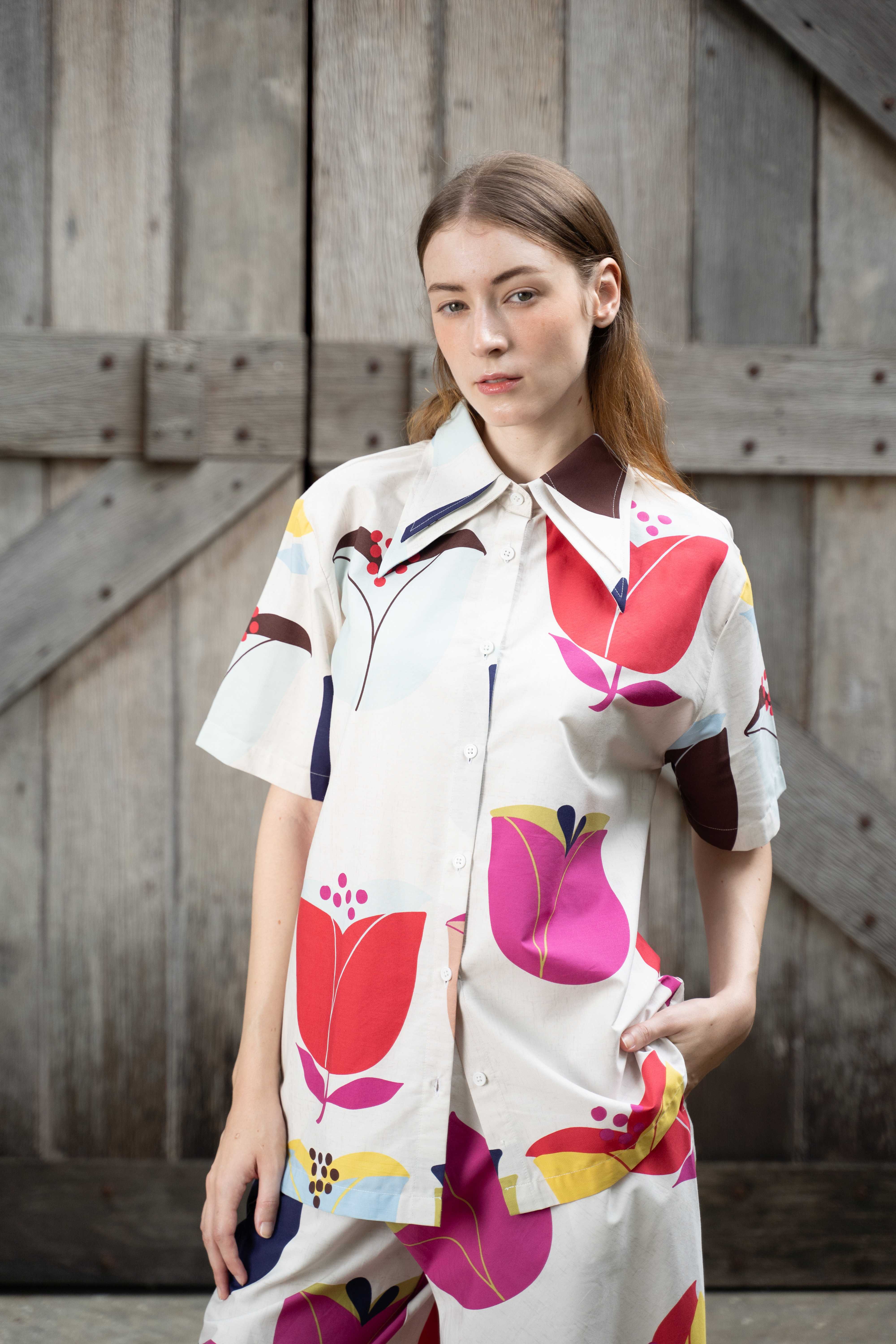 Tulip Dream Beige Graphic Shirt