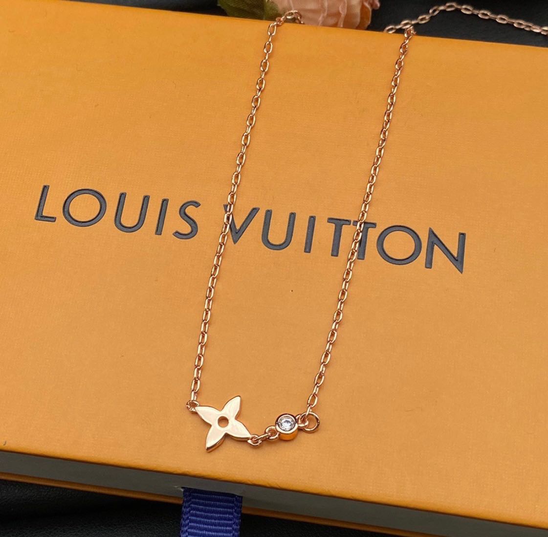 สร้อยคือ LV งาน  เรือนพิ้งโกล🔥