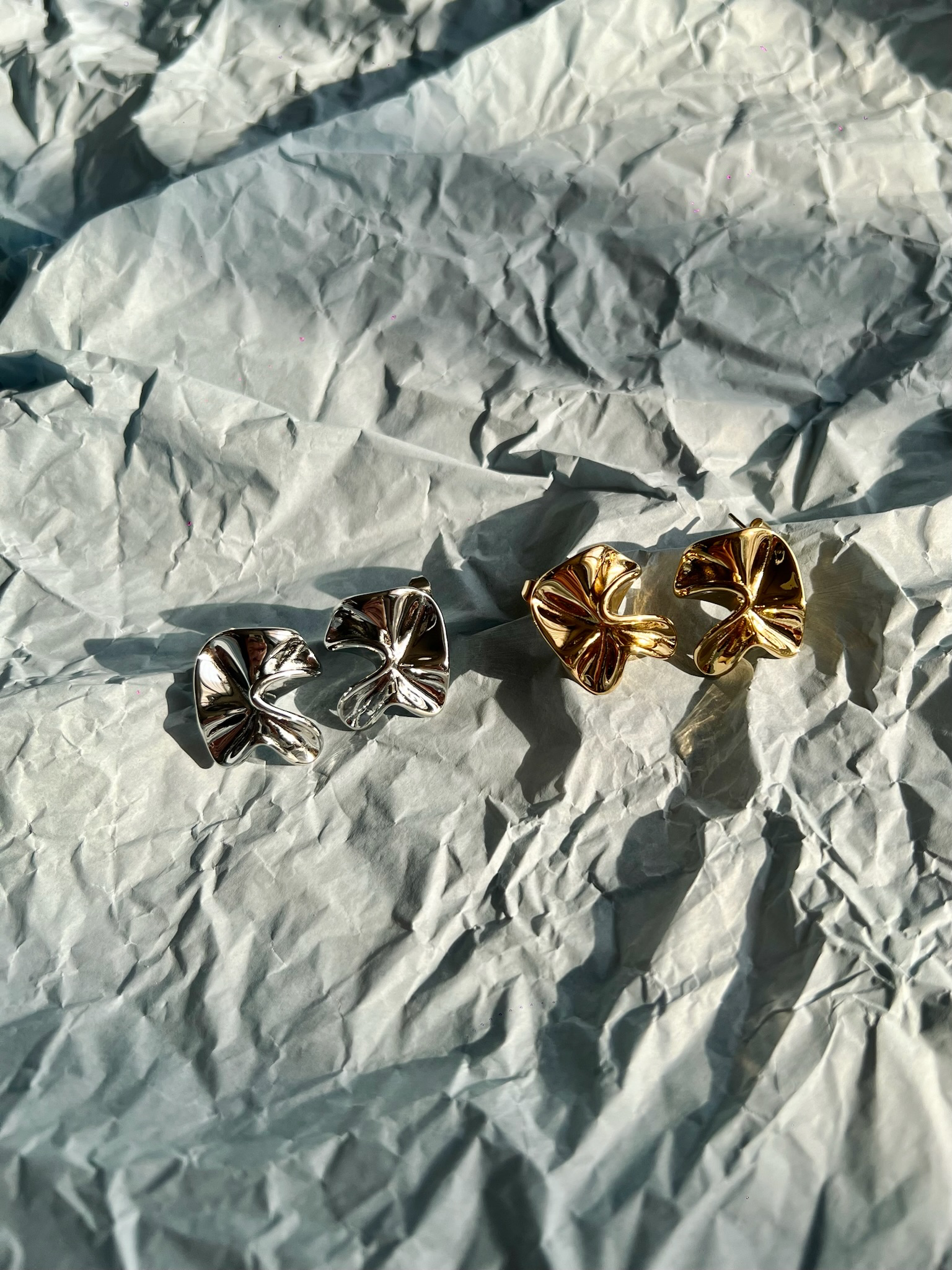 Push earring