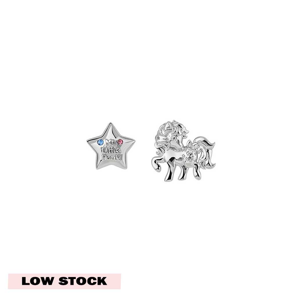 STUD EARRINGS