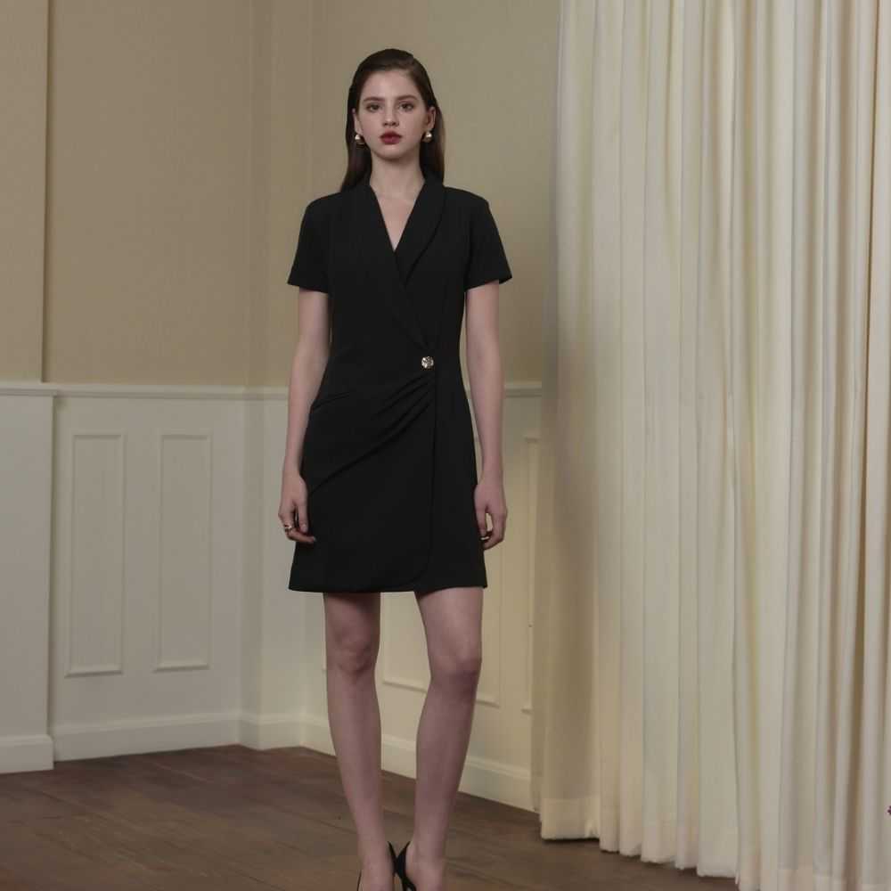 MAVE เดรสรุ่น Echo dress suit สี BLACK