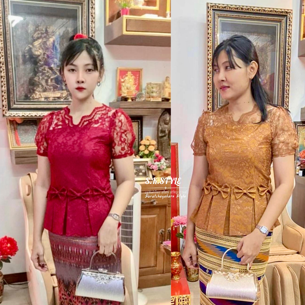เสื้อลูกไม้ ชายระบายอัดพลีทหน้า ซิปหลัง แต่งโบว์ คอวี แขนสั้น งานเข้ารูปพรางหุ่น ใส่ได้ทุกโอกาส