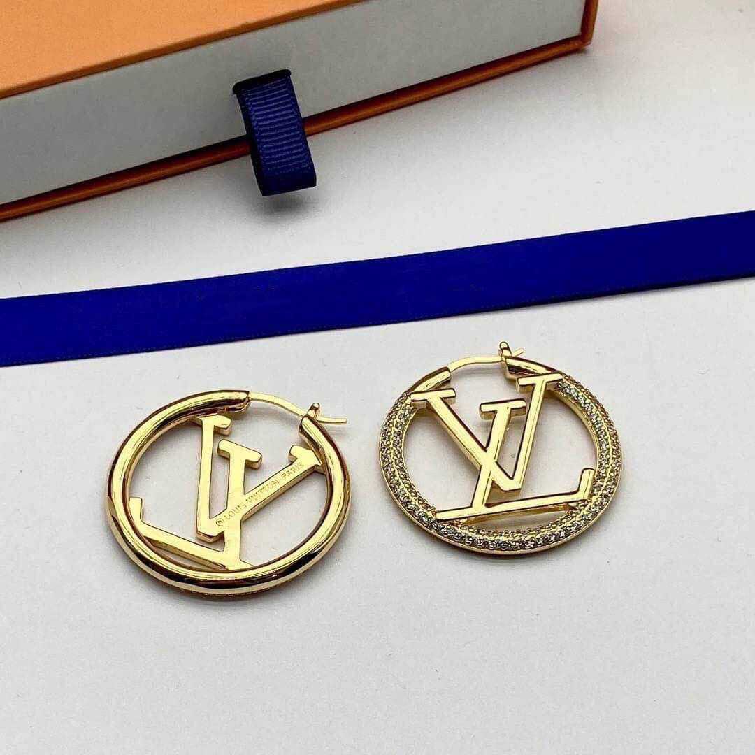 ต่างหูห่วง LV สีทองเพชร