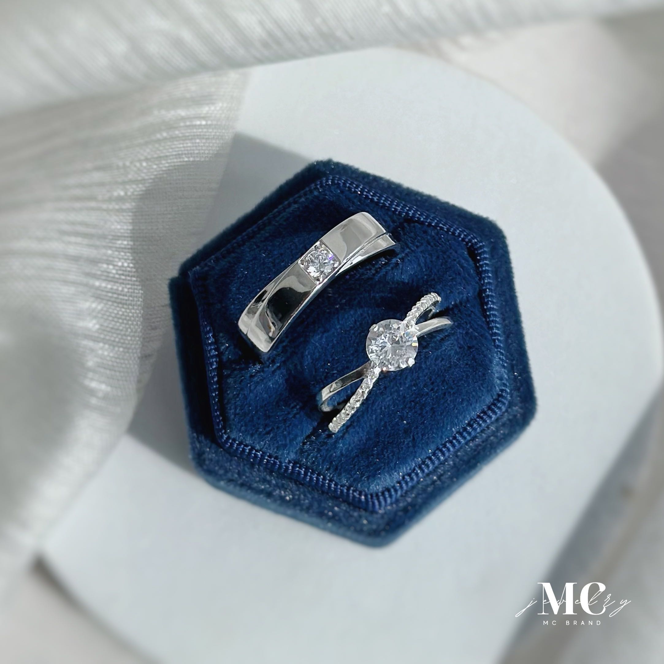 แหวนคู่เงินเเท้,เงินชุปทองคำขาวรุ่น Iris.Cara 💍💖✅สลักชื่อฟรี🤍ไม่ลอกไม่แพ้✨แถมฟรีกล่องจิวผ้าเช็ด✨
