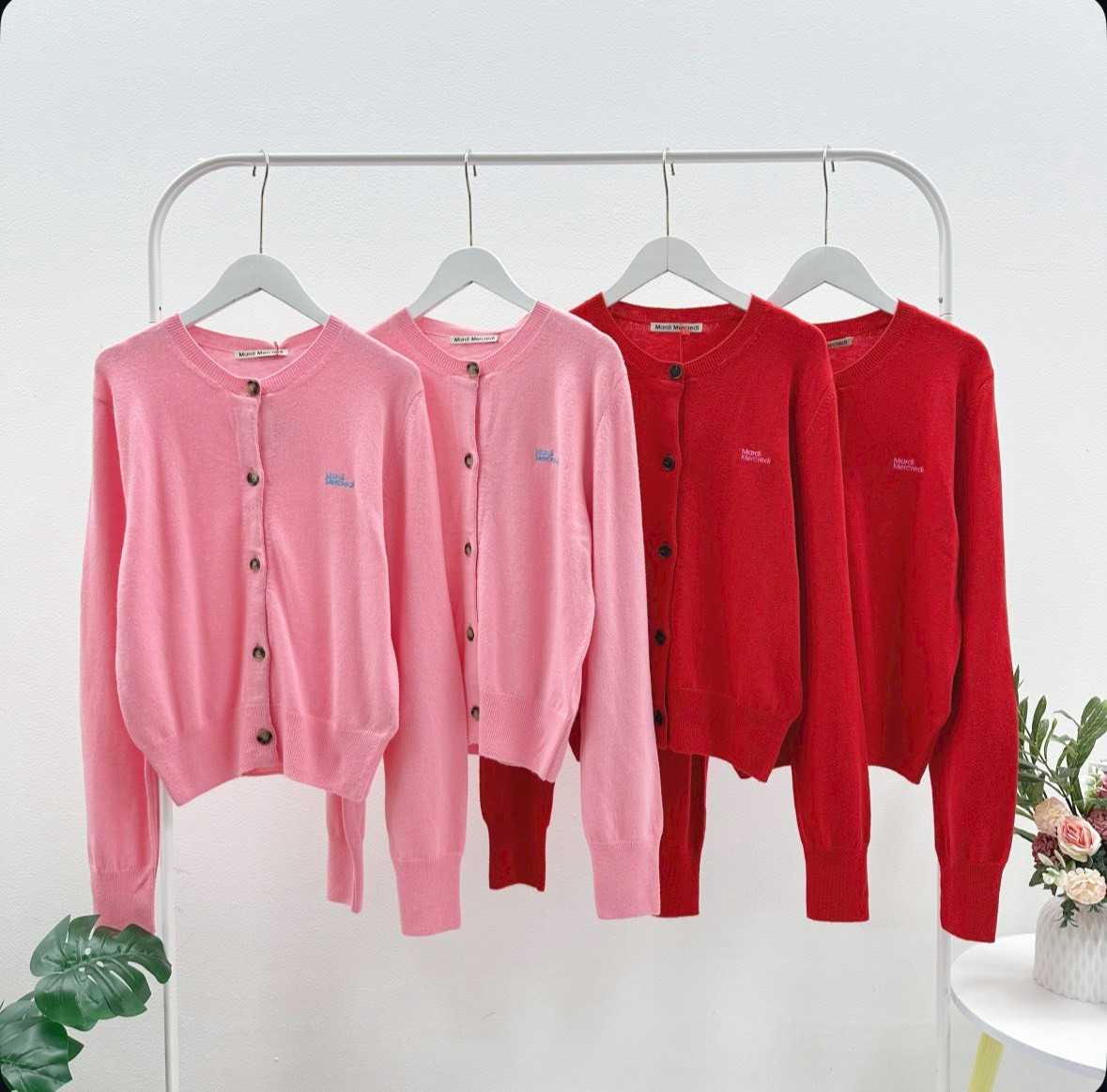Mardi Cashmere Blended Cardigan Round Neck