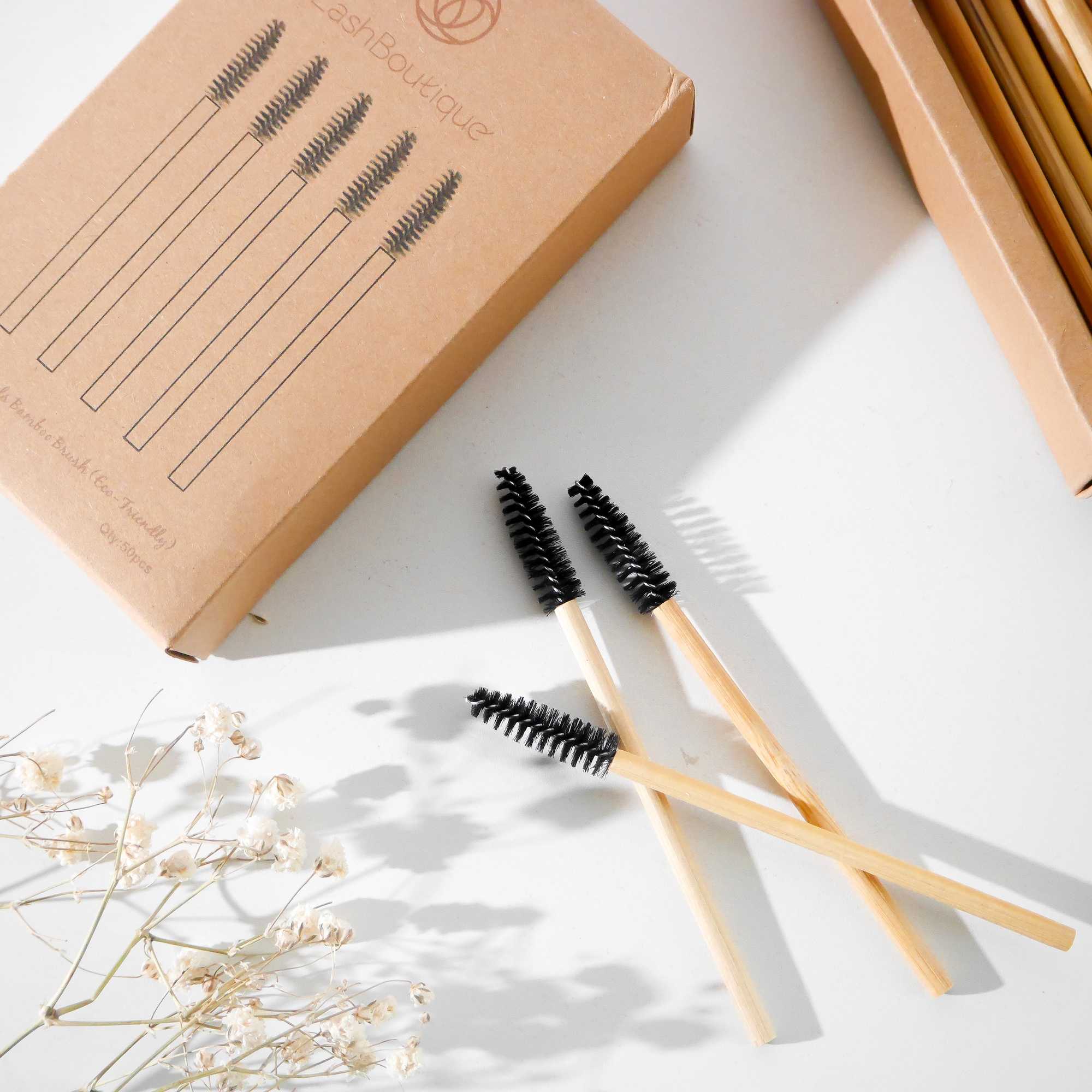 LB Bamboo Eyelash Brush 50 ชิ้น -แปรงปัดขนตาก้านไม้ไผ่ แบบใช้แล้วทิ้ง