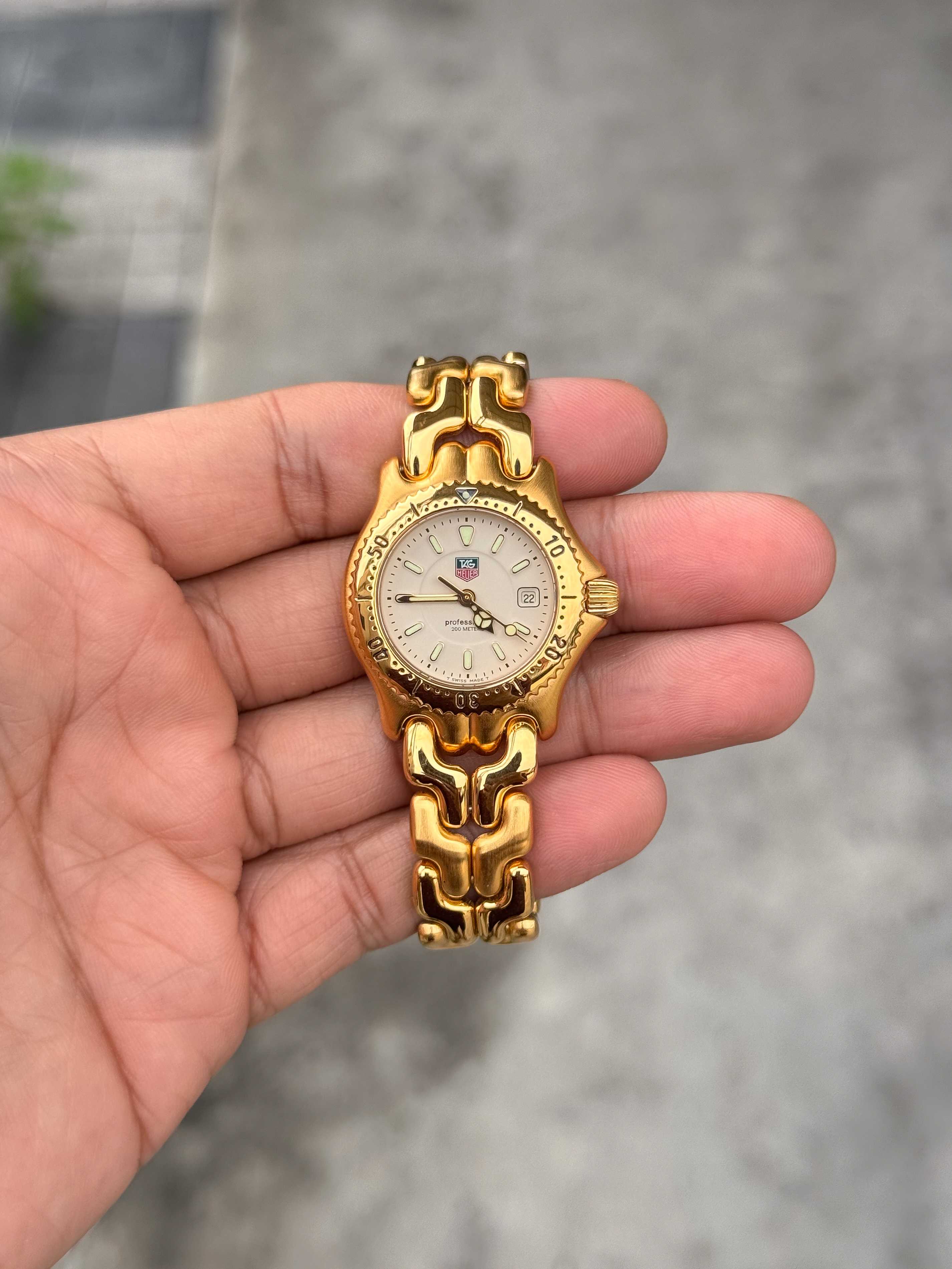 Tag Heuer ก้างปลา Lady Size Quartz เรือนทองล้วน
